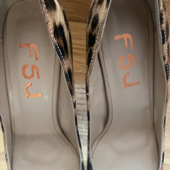 F5J pumps size 6 - Picture 5 of 8